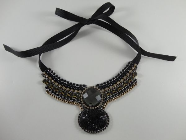 Maxi Colar Black Lótus